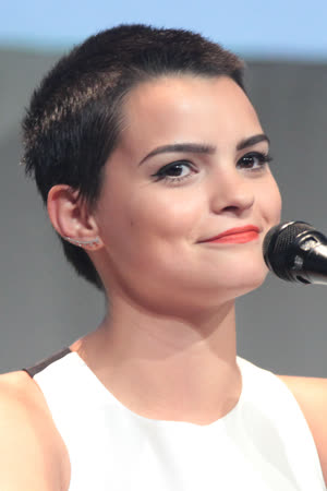Portræt af Brianna Hildebrand