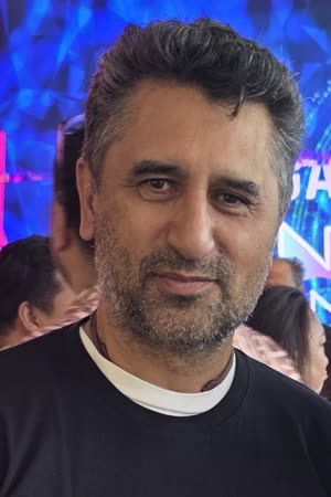 Portræt af Cliff Curtis