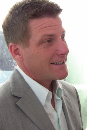 Portræt af Doug Savant
