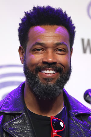 Portræt af Isaiah Mustafa