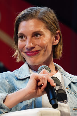Portræt af Katee Sackhoff
