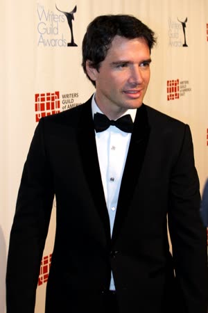 Portræt af Matthew Settle