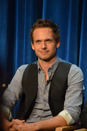 Portræt af Patrick J. Adams