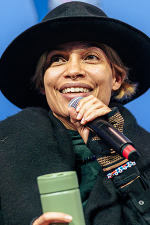 Portræt af Rosario Dawson