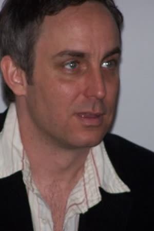 Portræt af Wallace Langham